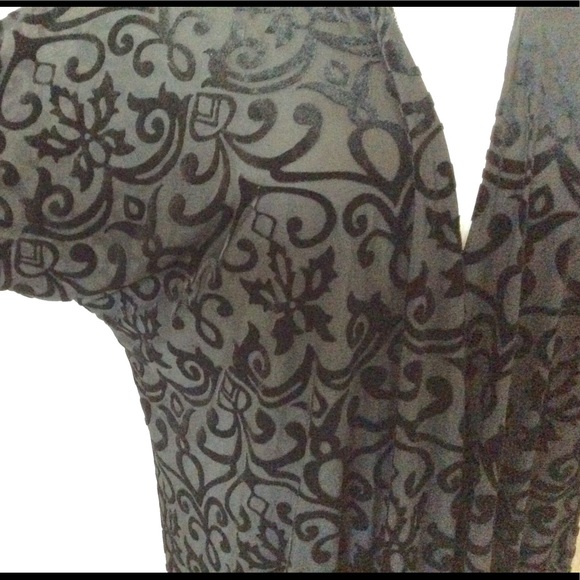 Kimono cover top fringed bottom laser cut design - Picture 7 of 8